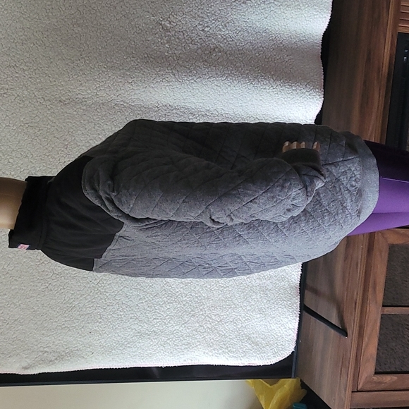 Vineyard Vines Quilted Shep Shirt Pullover 3/4 Zip Gray and Black Size S Vineyar - Picture 16 of 16